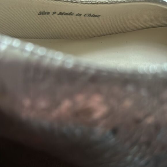 Dolce Vita Melli Silver Distressed Leather Heels Sandals Size 9 / New - Picture 6 of 8